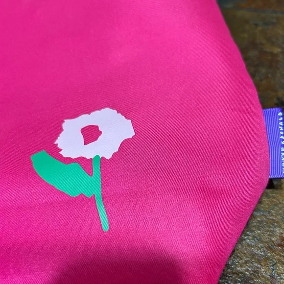 Clinique x Donald collab pink tote with Bath & Body Works Fragrance Set Bundle - Picture 11 of 11